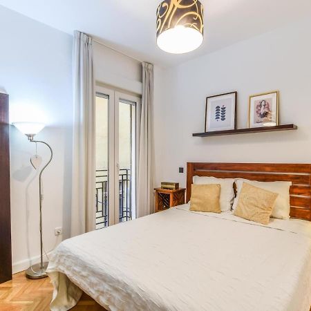Apartamento Reformado-2 Habitaciones-5 Huespedes Alquiler Temporal Madrid Exteriör bild